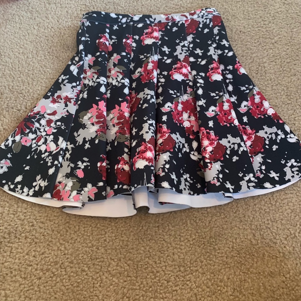 black floral printed skirt